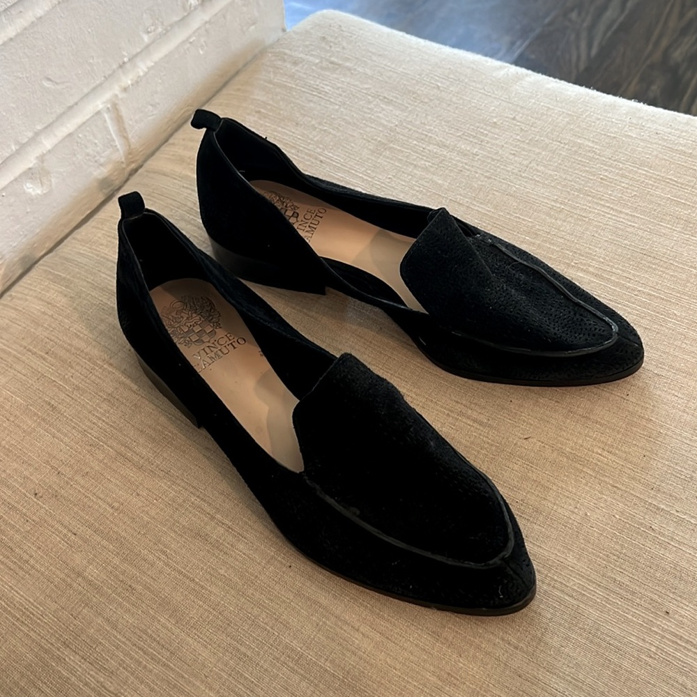 NWOT Vince Camuto Black Perforated Suede Leather Loafers Size 8
